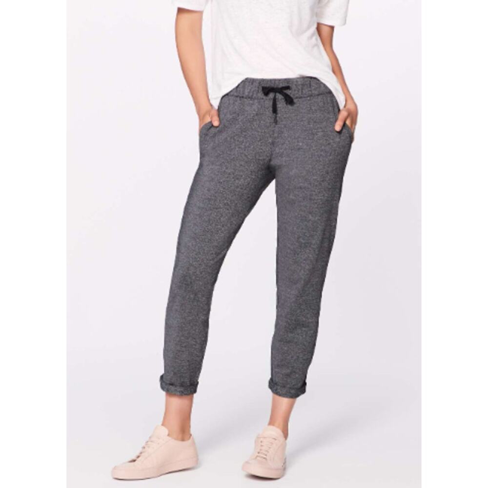 Lululemon On The Fly Pant 28" Heathered Black Size 4